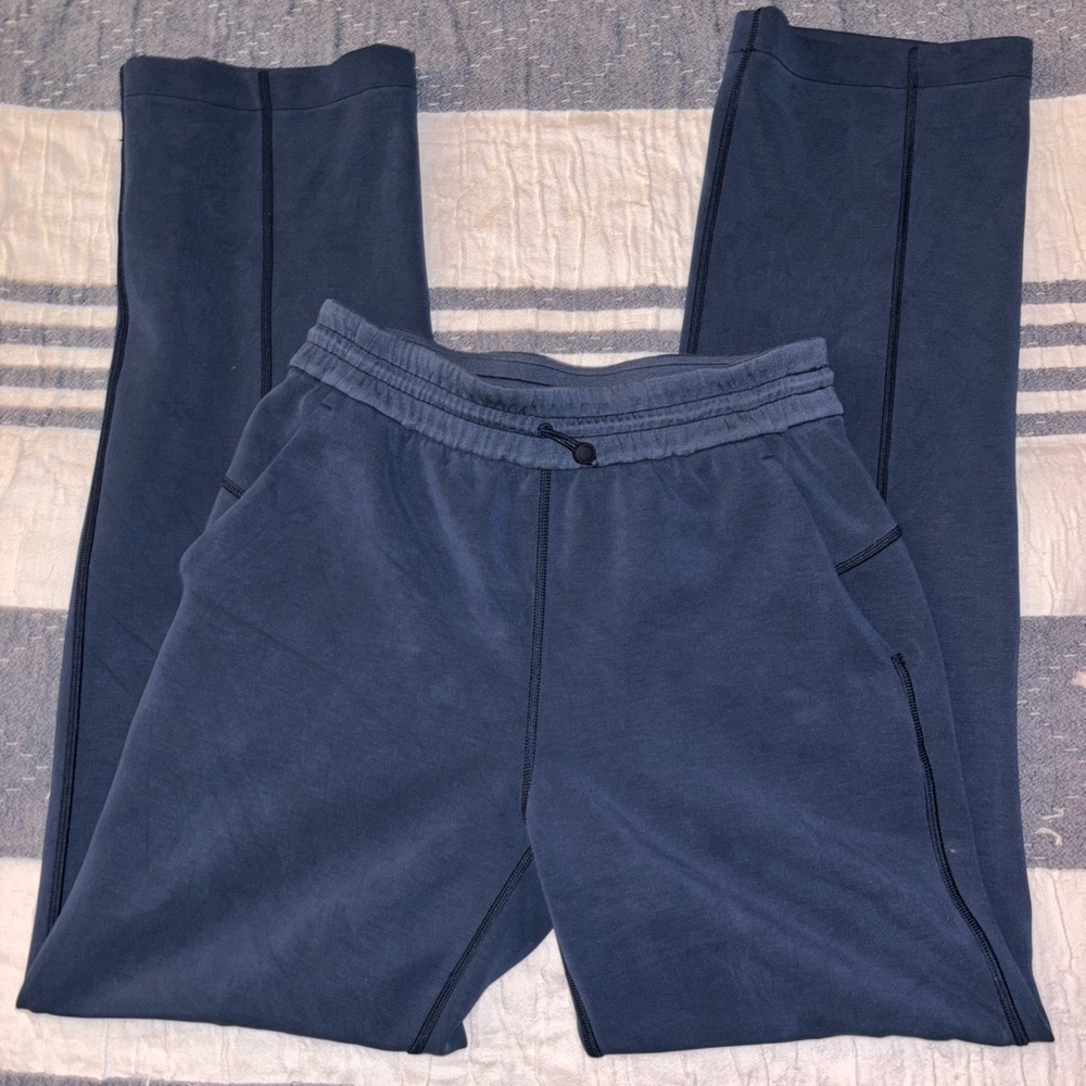 Lululemon soft stream pants size 4